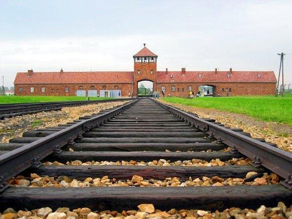 1 Day Trip Auschwitz Birkenau and Salt Mines with Hotel Transfer - Key things I’d clock before you go