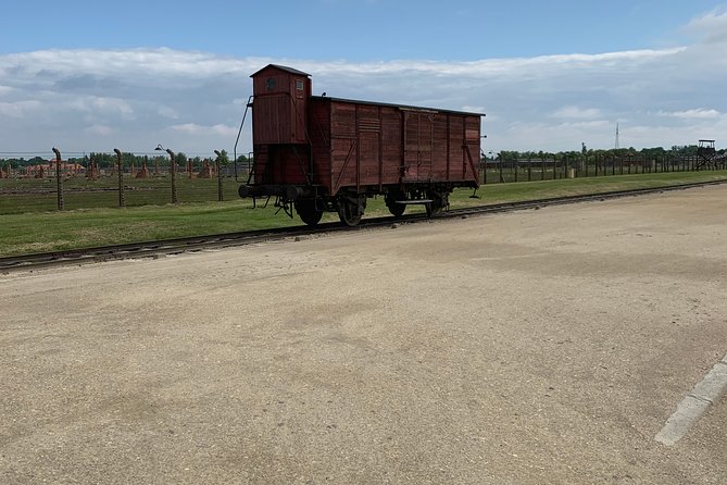 1 Day Trip Auschwitz-Birkenau Memorial and Museum Guided Tour from Krakow - Krakow Pickup at Hotel Door Level (Not the Train-Station Shuffle)