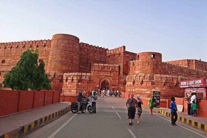 1-Day Trip to Taj Mahal, Agra from Bangalore with Both Side Commercial Flights - Taj Mahal: making the most of your 2 hours (and managing the heat)