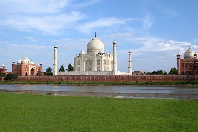 1-Day Trip to Taj Mahal and Agra from Mumbai with Both Side Commercial Flights - The 4am start: how the day actually runs