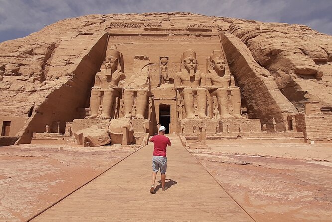 Abu Simbel Private Full-Day Tour from Aswan - Egyptologist storytelling at Abu Simbel: Ramesses II and Nefertari