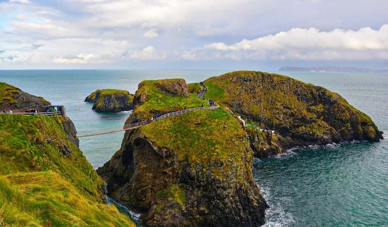 Afternoon Giant’s Causeway Half Day Tour from Belfast - Portaneevy View Point Photo Stop: The Carrick-a-Rede Angle