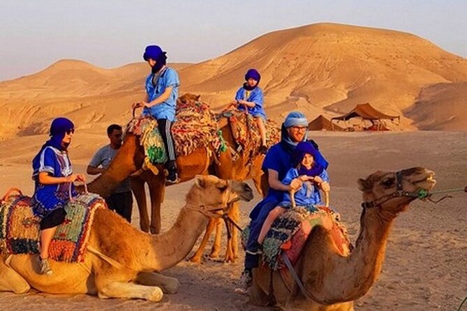 Agafay Desert & Berber villages & Atlas Mountains, Full Day Trip From Marrakech - Lunch in a traditional Berber house: what’s included, what costs extra