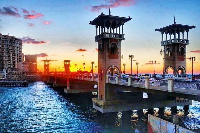 Alexandria Day tour from Cairo-Must See attractions - Pompey’s Pillar: A quick look that sets the Roman context