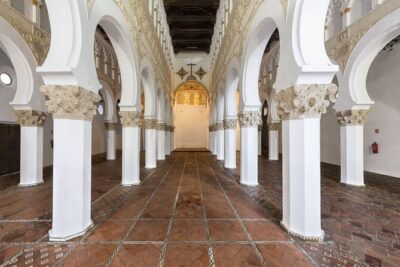 All-Inclusive Day Trip to Toledo with Priority Entry 7 Monuments - Casco Histórico walking: the streets are the museum