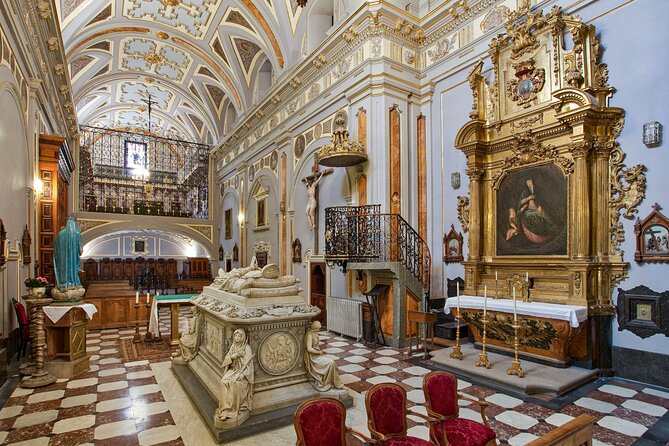 All-Inclusive Day Trip to Toledo with Priority Entry 7 Monuments - San Juan de los Reyes and the sword-making workshop