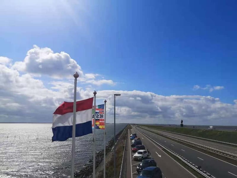 Amsterdam: Giethoorn, Afsluitdijk and Zaanse Schans Day Trip - Photo, Comfort, and What to Expect at Each Stop