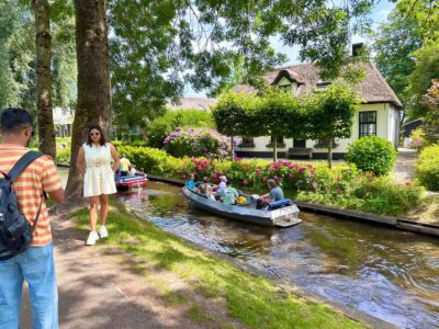 Amsterdam: Giethoorn Day Trip, with several guided options - Getting there: Market 27 to Giethoorn without the stress