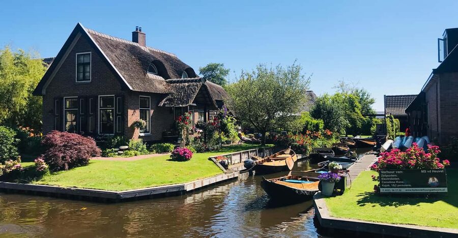Amsterdam: Zaanse Schans and Giethoorn Day Trip with Cruise - Key Points at a Glance