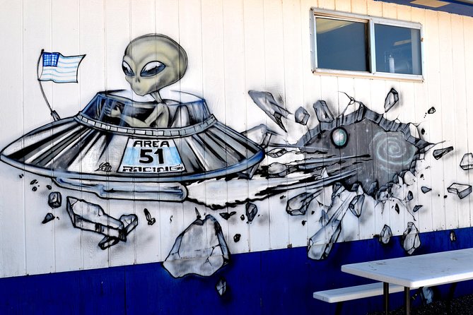 Area 51 Day Tour from Las Vegas with Alien and UFO Hotspots - Vehicle Comfort on a Long Desert Day: SUVs, Photo Stops, and Break Timing