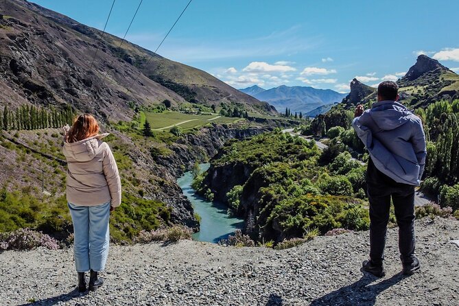 Arrowtown Wanaka Private Day Tour from Queenstown - Gibbston stop: LOTR vibes and a break from the road