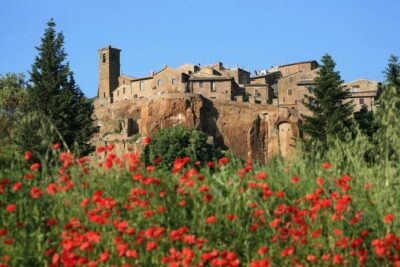 Assisi and Orvieto Guided Day Tour from Rome with Lunch - Orvieto on Volcanic Rock: cathedral views plus short walking time