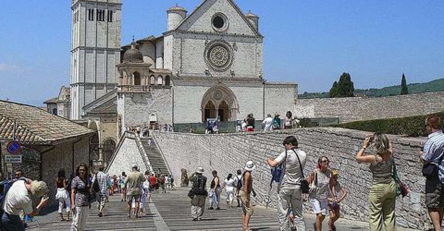 Assisi & Orvieto Day Trip from Rome - Why this Rome day trip feels different from a basic tour