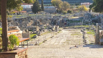 Athens: Ancient Corinth & Nafplio Full Day Trip with Swim - Ancient Corinth in 2 hours: Temple of Apollo and smart priorities