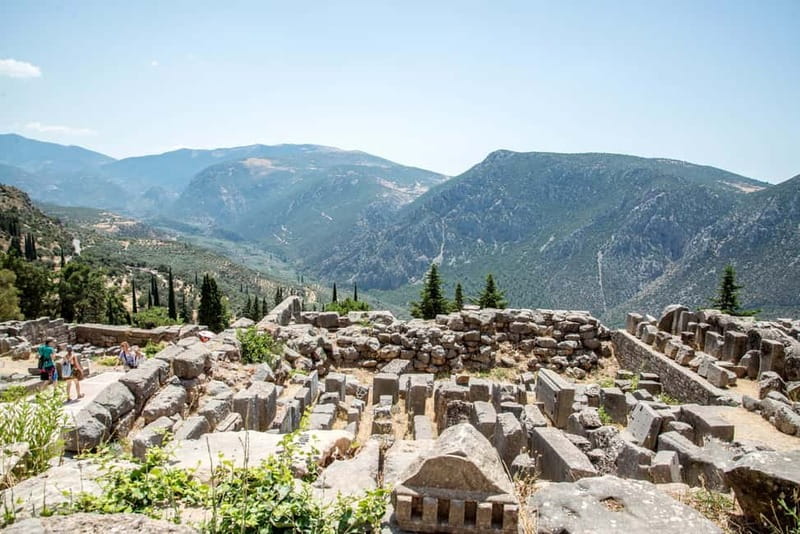 Athens: Delphi and Arachova Day Trip with Guide - Who Should Book This Tour (and Who Might Want Something Else)