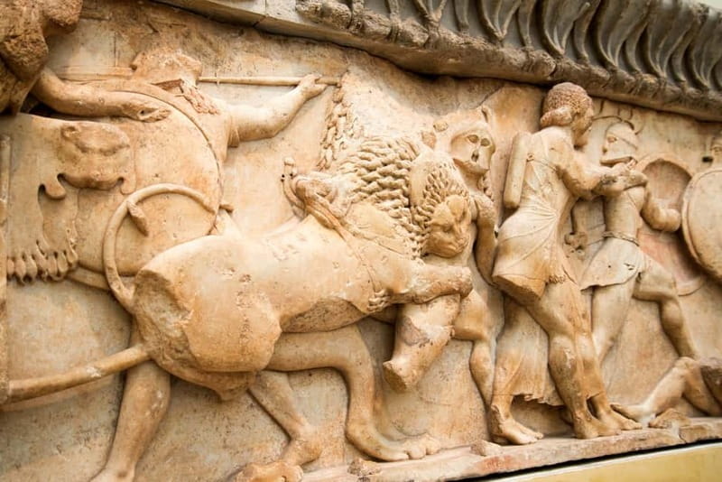 Athens: Delphi and Arachova Day Trip with Guide - Delphi Museum: Getting the Context Behind the Charioteer