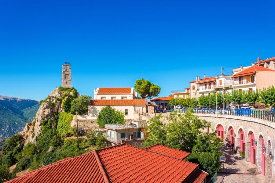 Athens: Delphi, Corycian Cave, and 300 Battlefield Day Trip - Corycian Cave from 4000 BC: the oracle story and the off-road approach