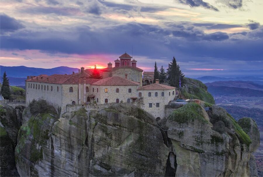 Athens: Meteora 2-Day Trip with Hotel, Sunset & Morning tour - Kalambaka Check-In and the Meteora Sunset Tour