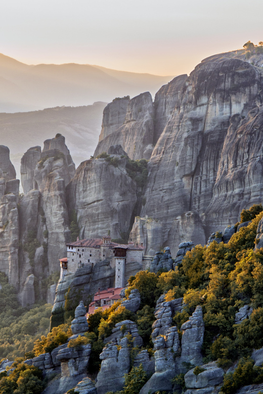 Athens: Meteora Day Trip with Central Pickup & Audio Guide - Audio Guide in 8 Languages: When You Want the Story Without Waiting for the Bus