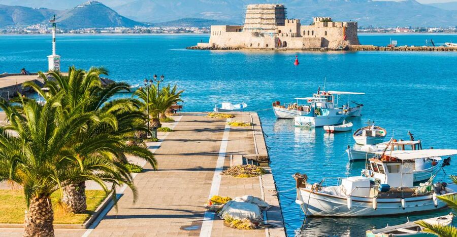 Athens: Peloponnese Highlights Day Trip and V.R. Audio Guide - Timing and comfort on the full 11-hour loop