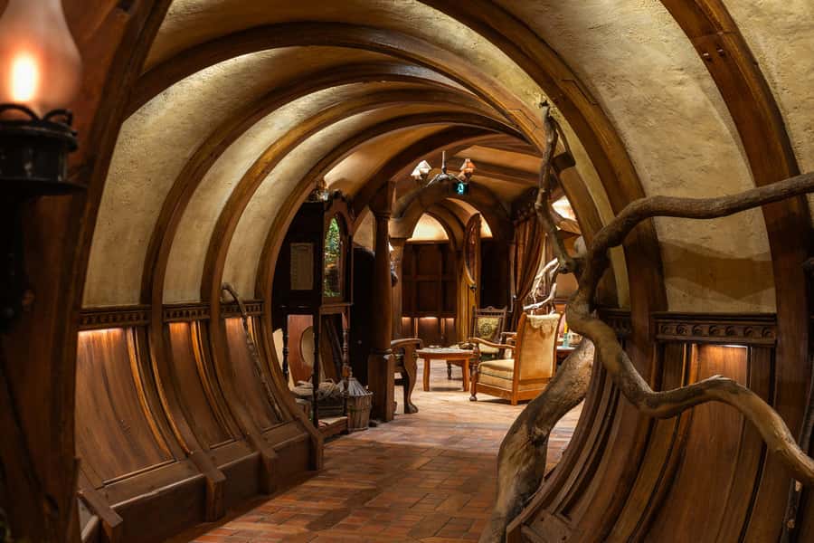 Auckland: Hobbiton Movie Set Day Trip with Festive Lunch - Price and value at $182: what you’re really paying for