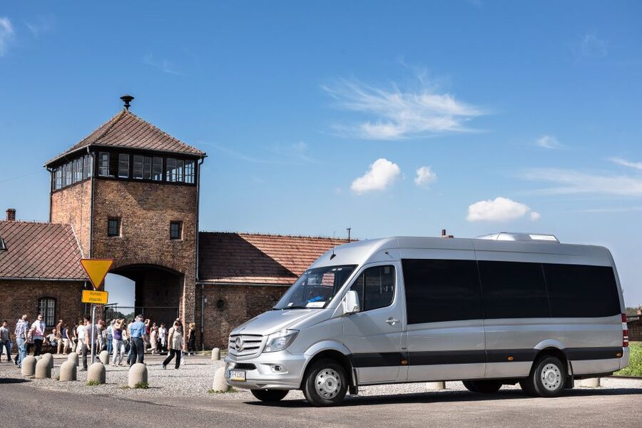 Auschwitz Ticket and Full-Day Tour from Krakow - Auschwitz I: The Administrative Center You See First