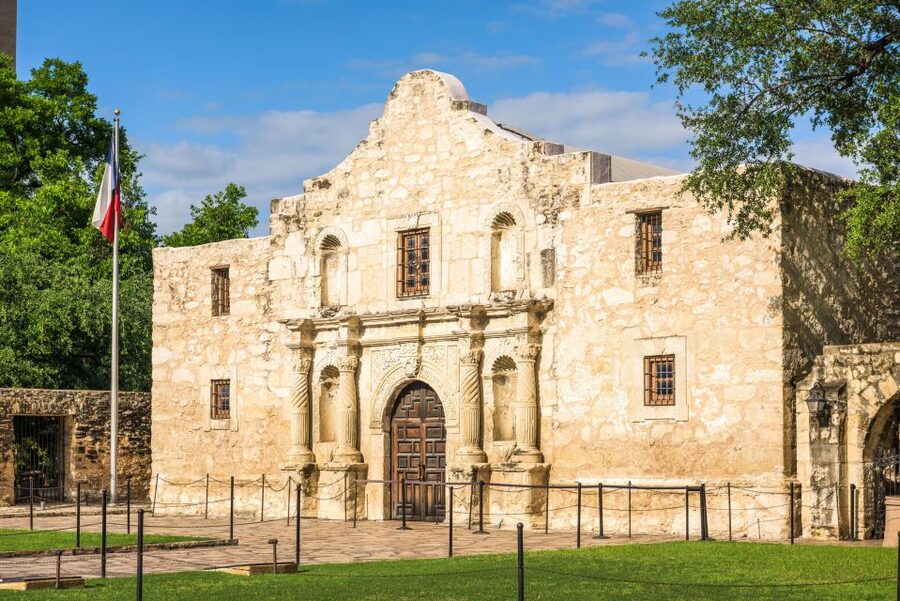 Austin to San Antonio Day Trip: Alamo Tour & Boat Cruise - Mission San José: UNESCO walls, the granary, and the Queen nickname