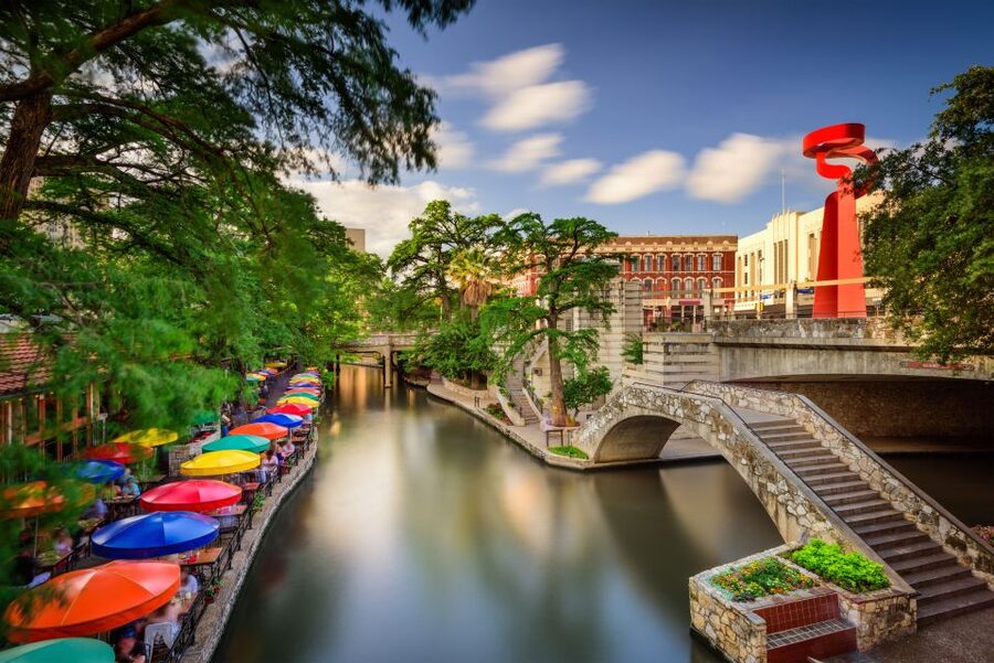 Austin to San Antonio Day Trip: Alamo Tour & Boat Cruise - What to pack for a long history-and-views day
