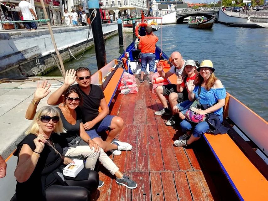 Aveiro: Half-Day Tour from Porto with Optional Cruise - Costa Nova: striped houses, quick sea air, and a tight 30 minutes