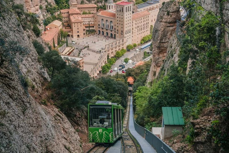 Barcelona: Montserrat Monastery and Black Madonna Day Trip - La Moreneta (the Black Madonna) and how free time works