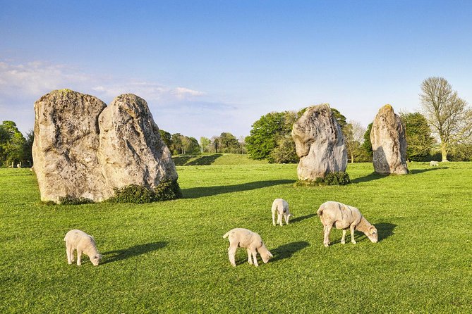 Bath, Avebury and Lacock Village Small-Group Day Tour from London - Guides and the Art of Not Feeling Rushed