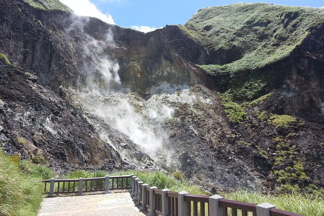 Beitou and Yangmingshan Day Tour from Taipei - Key highlights at a glance