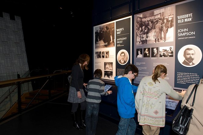 Belfast Day Tour From Dublin: Including Titanic Experience - Belfast time: your two-hour choice between Peace Lines and downtime