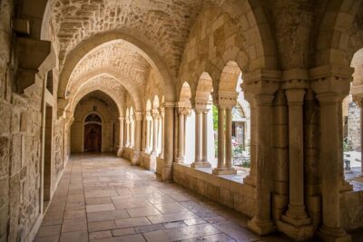 Bethlehem, Jericho, and Qasr El Yahud Day Trip from Tel Aviv - Mt. Temptation: The Photo Stop With a Serious Backdrop