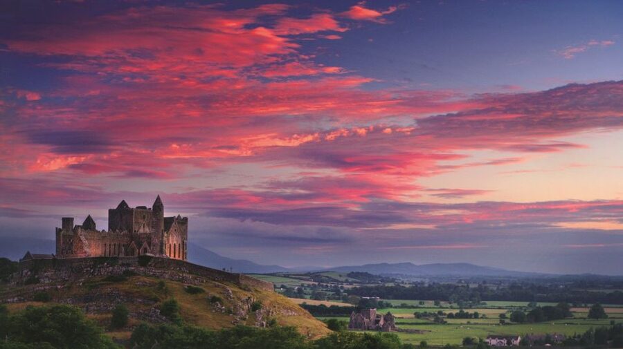 Blarney Castle Full-Day Tour from Dublin - Golden Vale Panoramas Through County Cork (and Galtee Mountain Views)