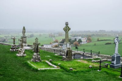 Blarney, Rock of Cashel & Cahir Castles Day Tour From Dublin - Rock of Cashel: Romanesque Chapel, Twin Towers, and What to Look For