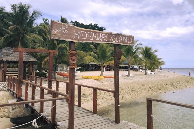 Blue Lagoon & Eden on the River - Half Day Trip with Yumi Tours - The duty-free run at Fung Kuei: quick shopping, simple purpose