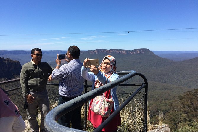 Blue Mountains Tour PRIVATE with Wildlife Park and River Cruise - Wildlife park hour: koalas, kangaroos, and the point of going