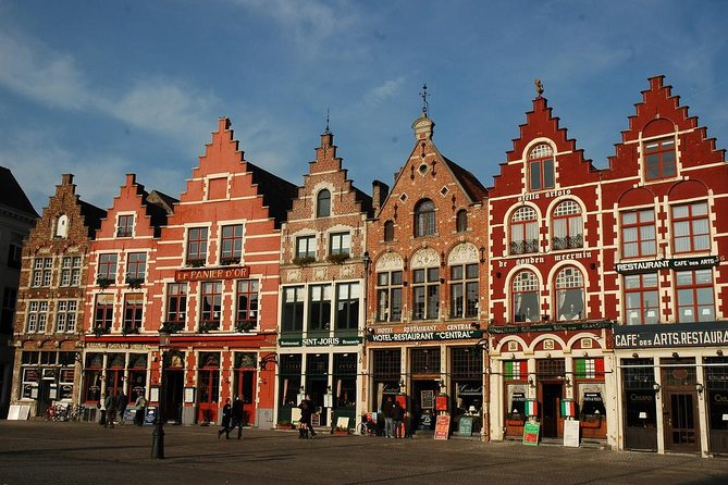 Bruges Guided Day Tour from Paris with Canal Cruise - A day trip to Bruges that actually feels like a day