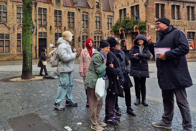 Bruges Guided Day Tour from Paris with Canal Cruise - Bruges old town walking time: what the guide is for