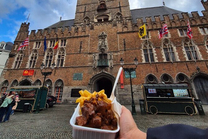 Bruges Guided Day Tour from Paris with Canal Cruise - Rozenhoedkaai and Minnewater: your postcard pause