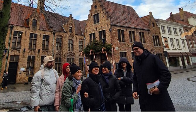 Bruges Guided Day Tour from Paris with Canal Cruise - How the free time fits with the guided portions