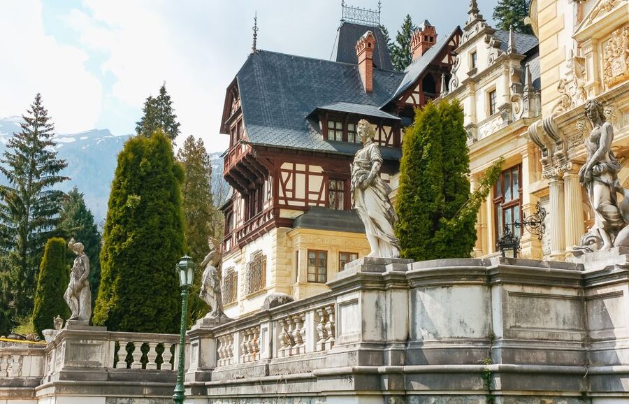 Bucharest: Bran & Peles Castle with Rasnov Citadel Day Trip - Timing and pace: fitting three icons into 12 hours