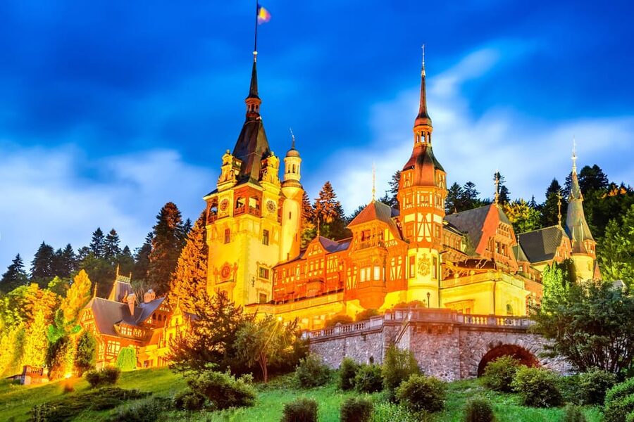 Bucharest: Peles & Dracula's Castle and Brasov Full-Day Trip - Inside Peles Castle: royal rooms, art details, and Carol I’s vision