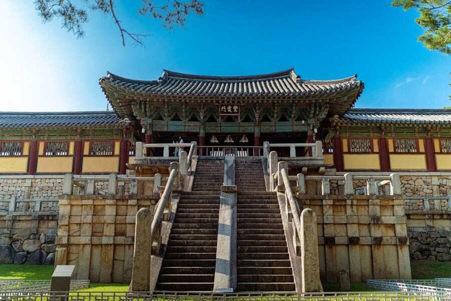 Busan: Gyeongju Guided Day Trip to Three Kingdoms Capital - Cheomseongdae Observatory: old science that still feels precise
