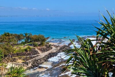 Byron Bay, Bangalow & Gold Coast Day Trip from Brisbane - Captain Cook Memorial and Lighthouse: A Gold Coast Start With Easy Legs