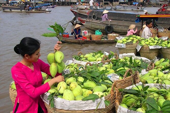 Cai Rang Floating Market & Mekong Delta 2-Day Tour from HCM City - Day 1: Vinh Trang Pagoda and Ben Tre Coconut Country