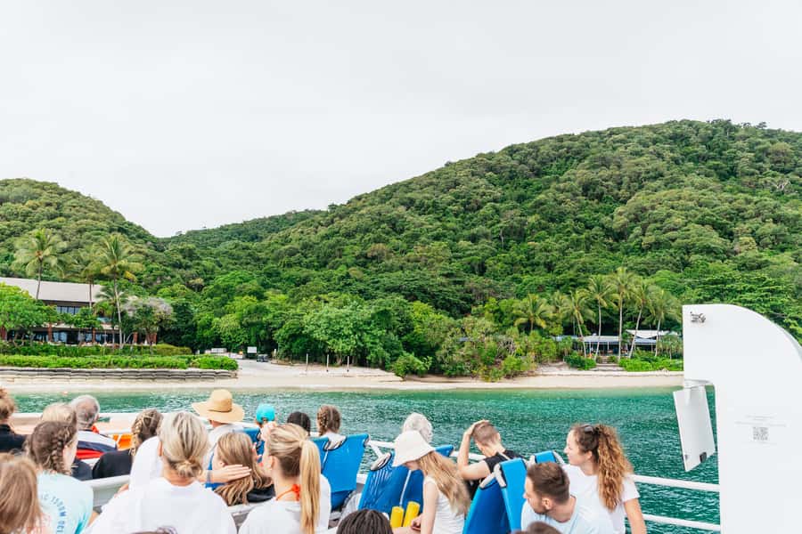 Cairns: Fitzroy Island Full-Day Trip with Optional Extras - Snorkelling on the Great Barrier Reef: where to go and what to expect