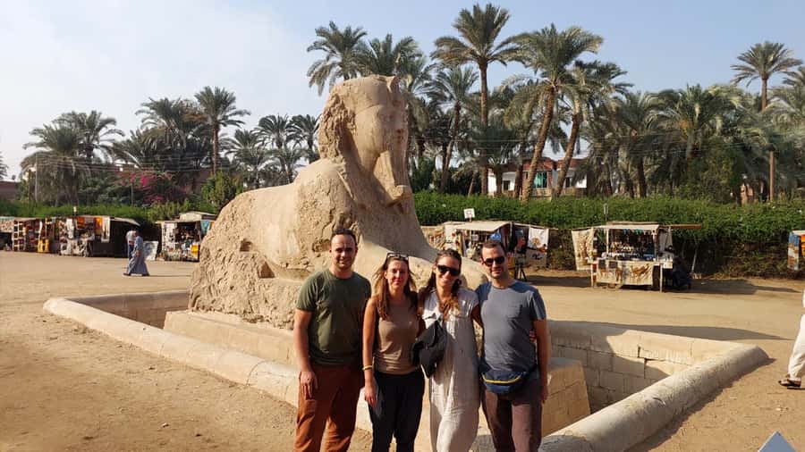 Cairo: Saqqara, Memphis, and Dahshur Day Trip with Lunch - Dahshur’s Red and Bent Pyramids: two styles in one day
