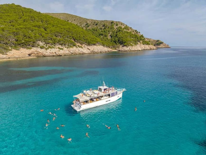 Cala Rajada: Boat Excursion with Drinks and Food - Buffet Lunch and Drinks: Good Fuel Without Leaving the Boat